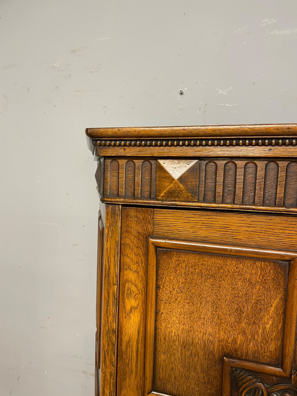 Arts and crafts golden oak hall cupboard  View V