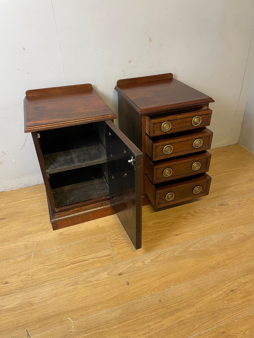 Pair of mahogany bedside cabinets circa 1920  View IV