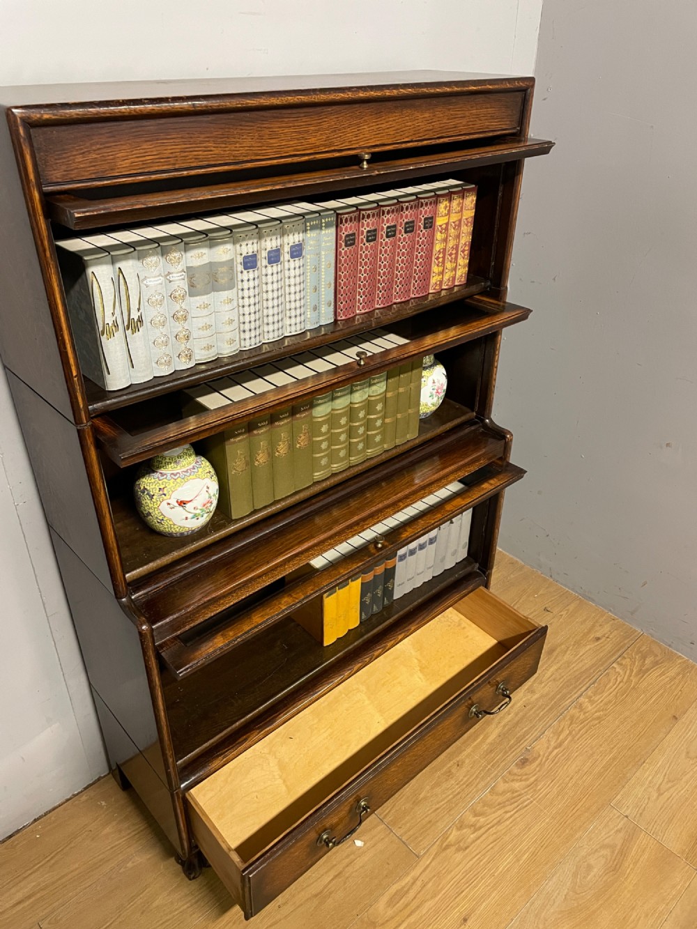Three height oak Globe Wernicke stacking bookcase View V