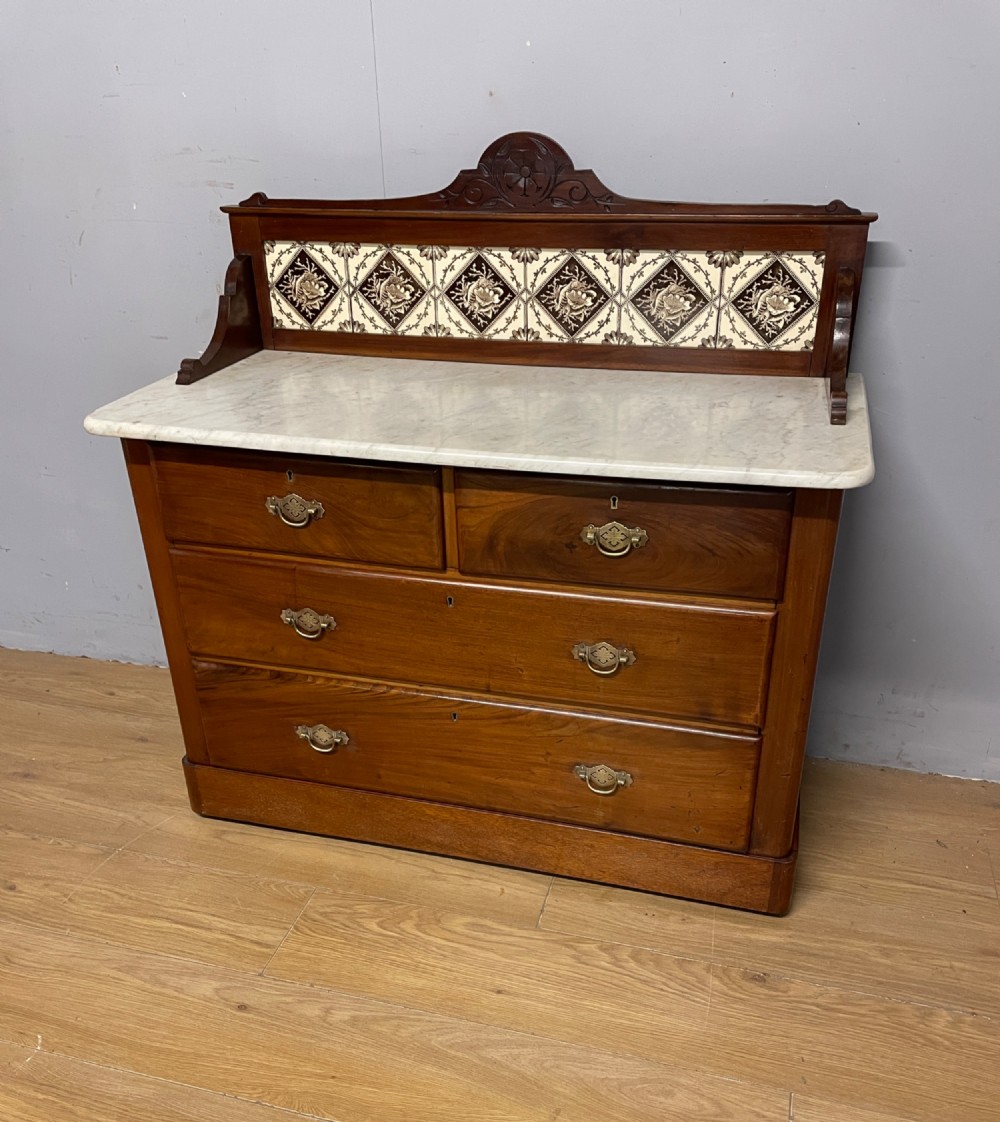 C19TH mahogany washstand with Carrara marble top