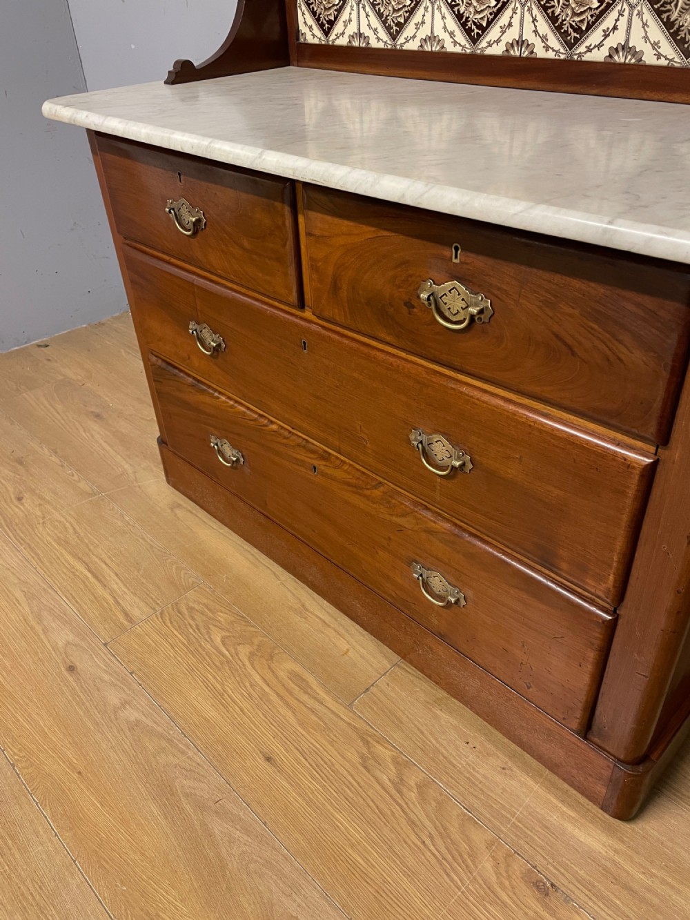 C19TH mahogany washstand with Carrara marble top View VI