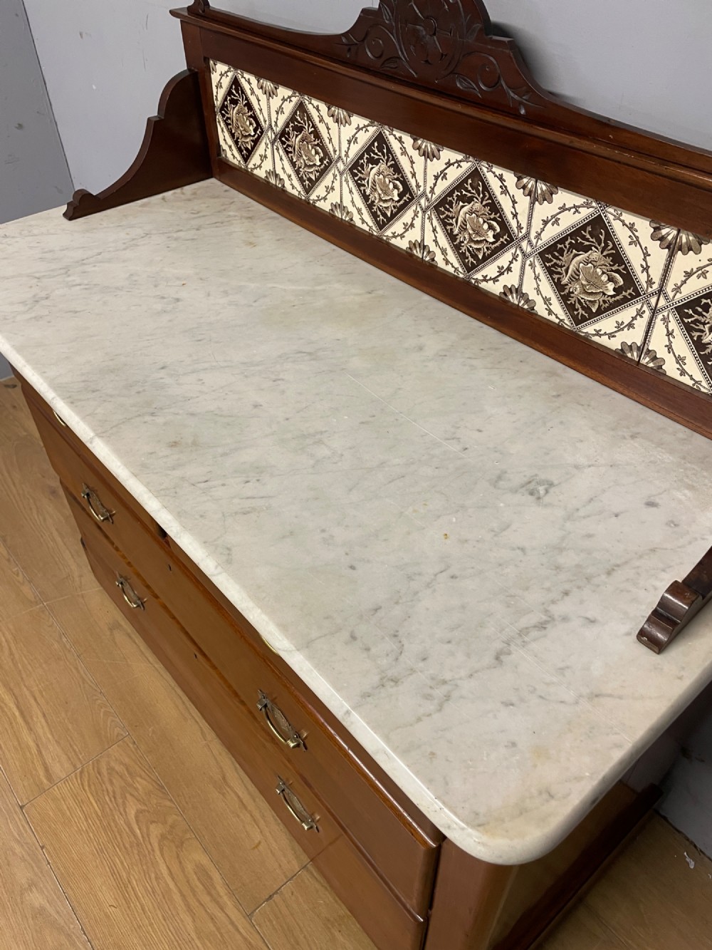C19TH mahogany washstand with Carrara marble top View XIII