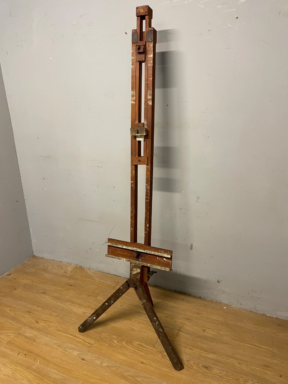 Early Winsor and Newton studio easel