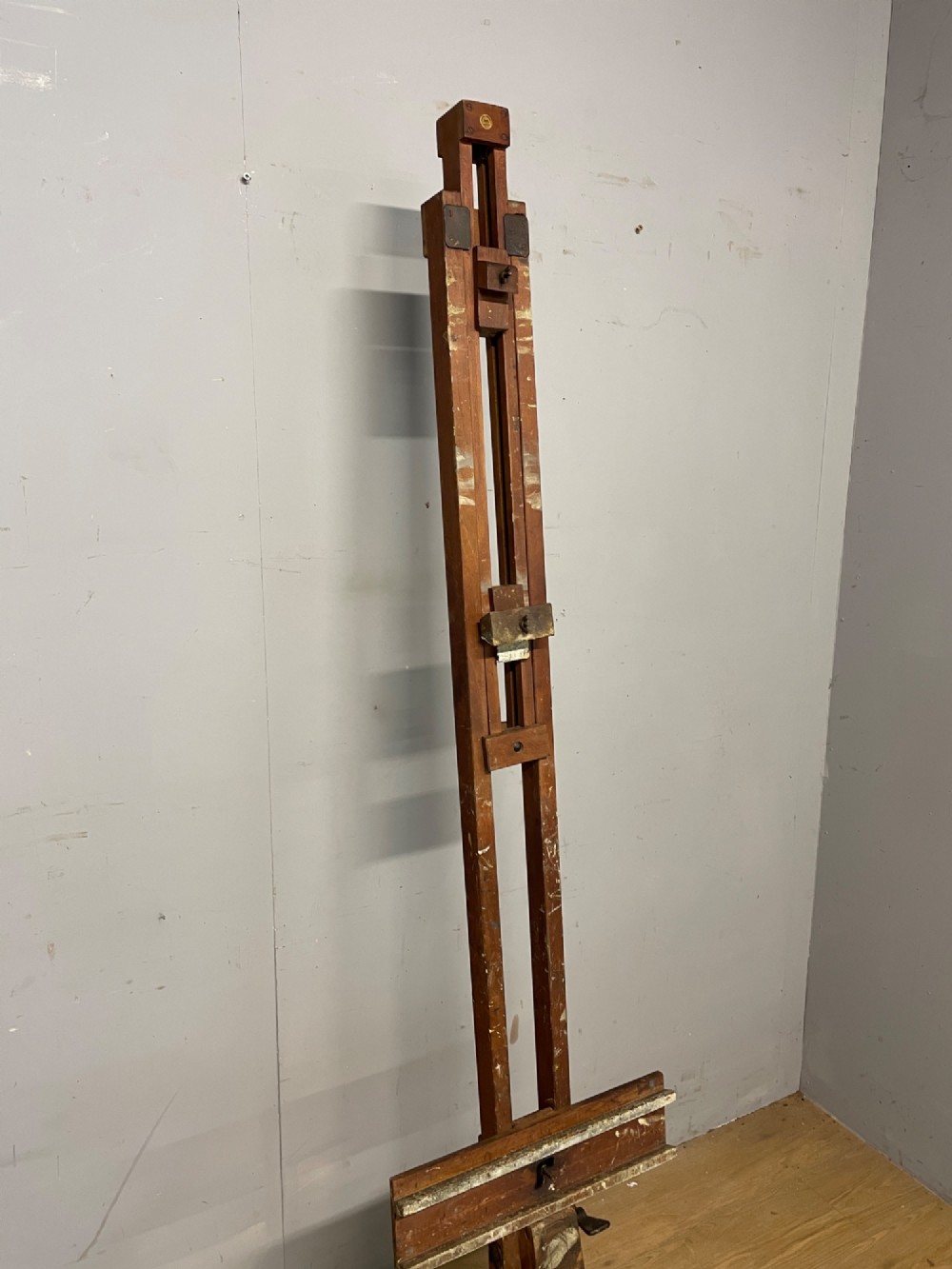 Early Winsor and Newton studio easel View IV