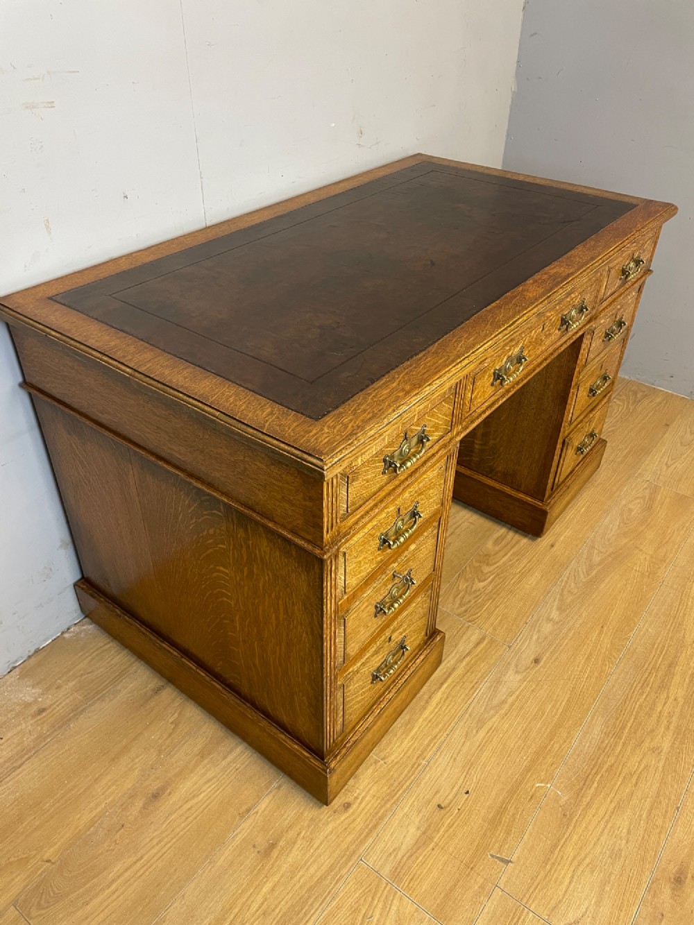 Arts and Crafts golden oak three part desk with inset leather top View VII