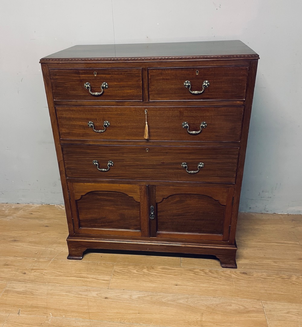 Edwardian London made mahogany chest of drawers with  shoe cupboard View XIII