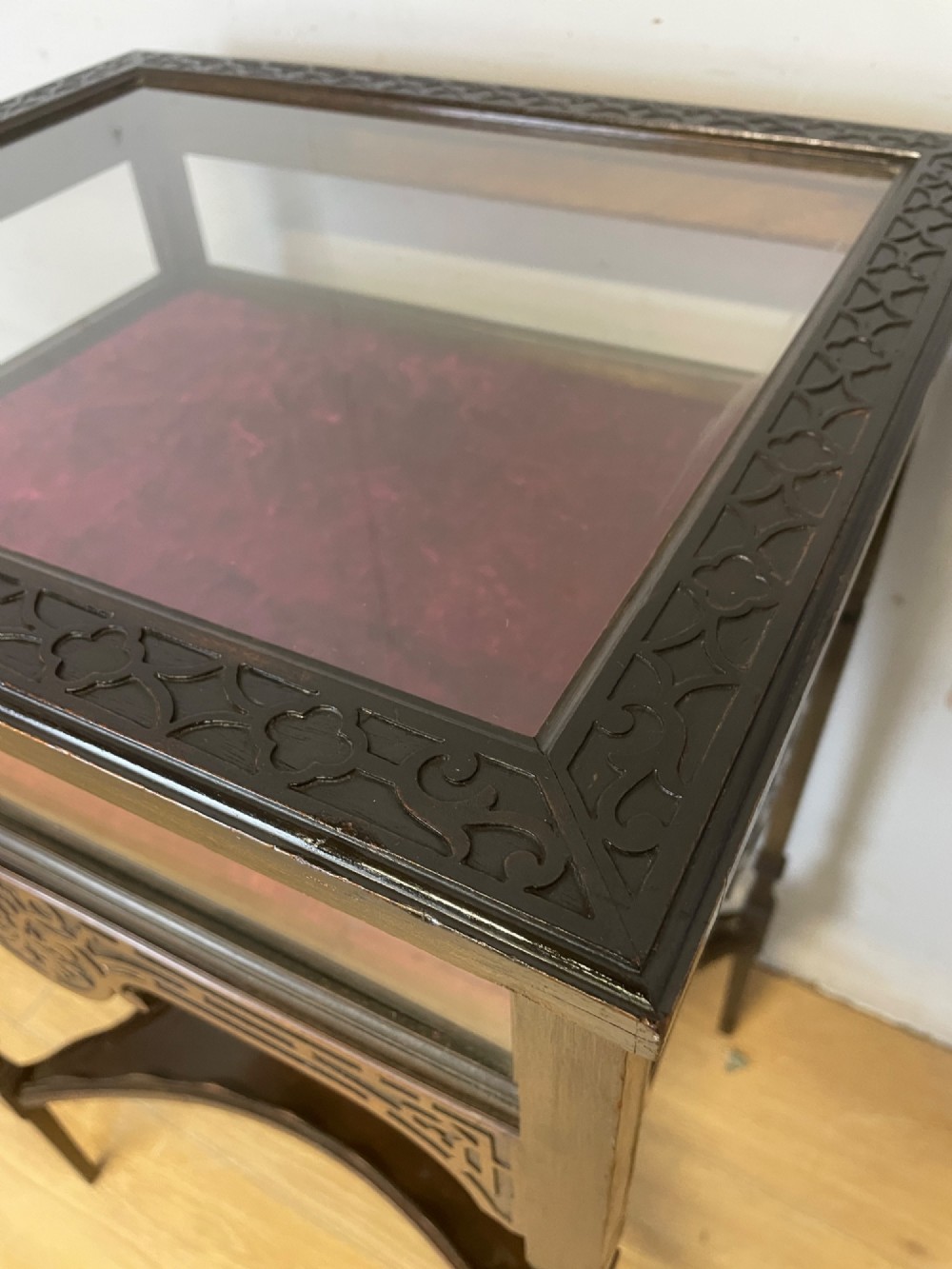 C19TH mahogany blind fretwork bijouterie View VIII