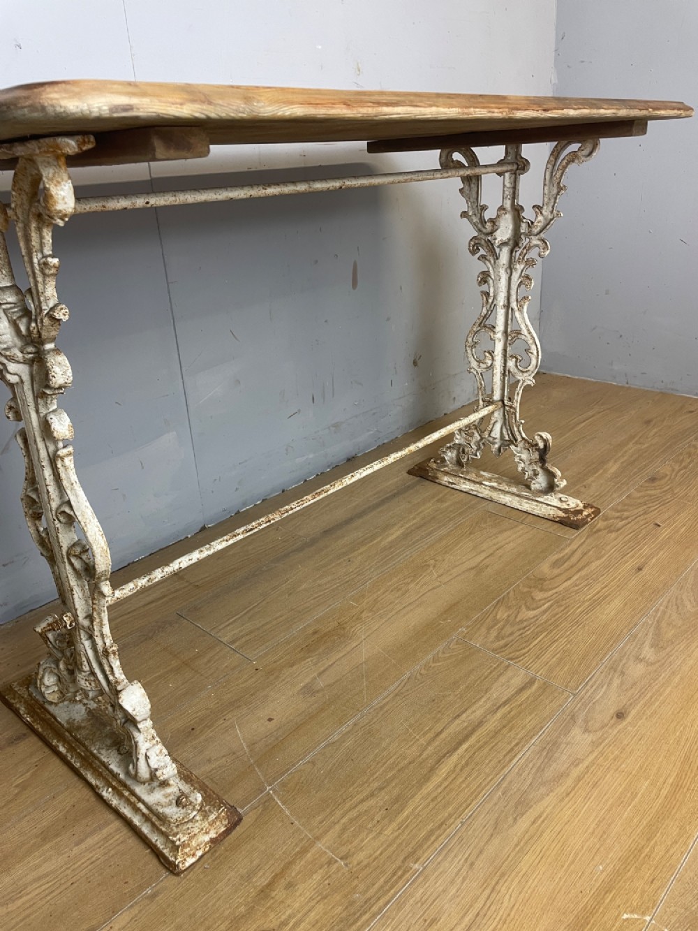 Victorian cast iron conservatory table with original pine top View VII