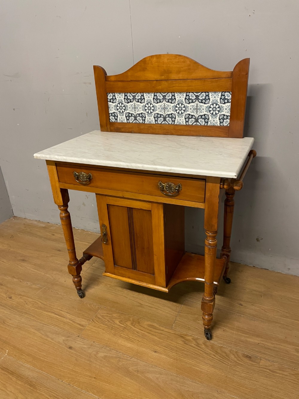 C19TH satinwood washstand with Carrara marble top