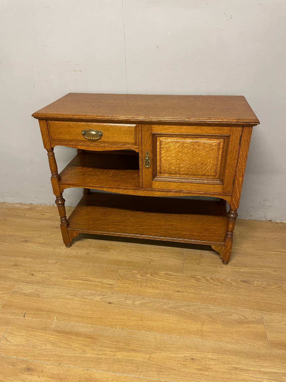 Arts and Crafts golden oak side cabinet