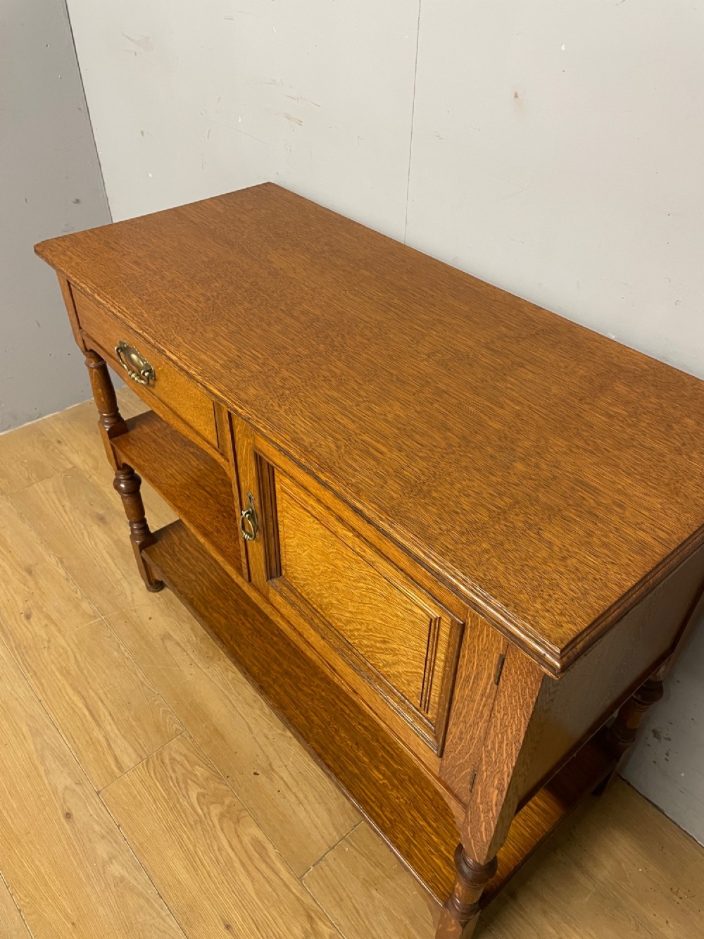 Arts and Crafts golden oak side cabinet View III
