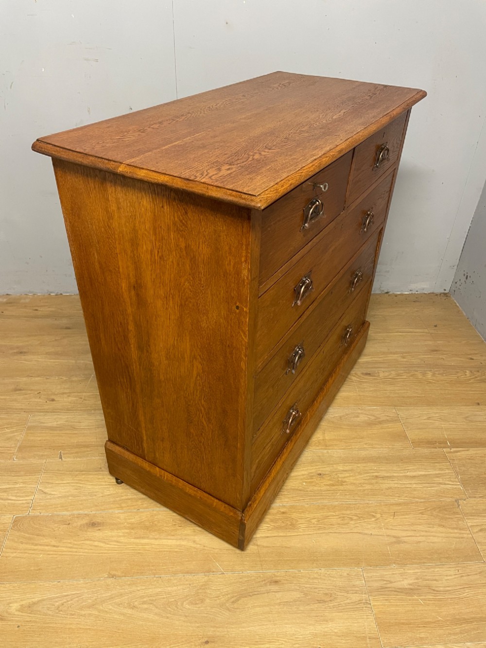 Arts and Crafts golden oak chest of drawers View IX