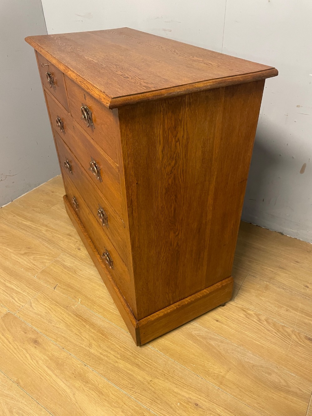 Arts and Crafts golden oak chest of drawers View X