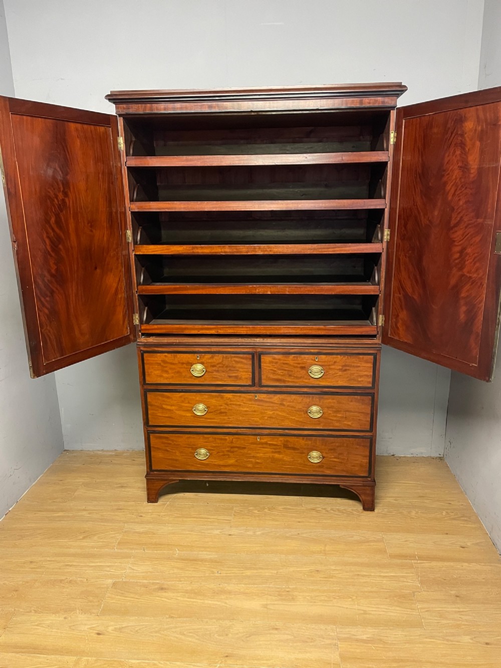 Georgian flame mahogany country house linen press View IV