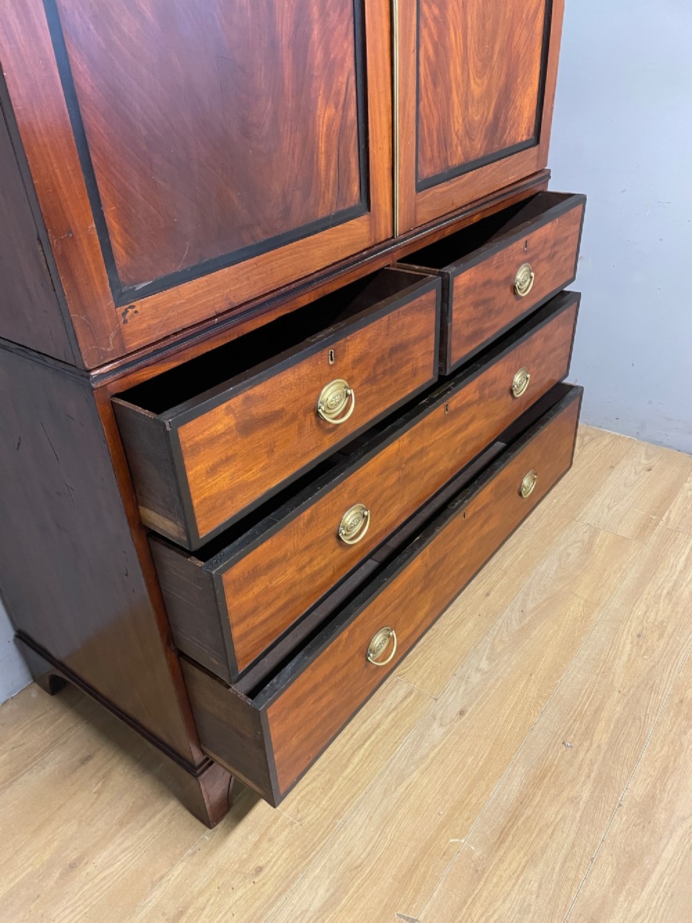 Georgian flame mahogany country house linen press View VIII