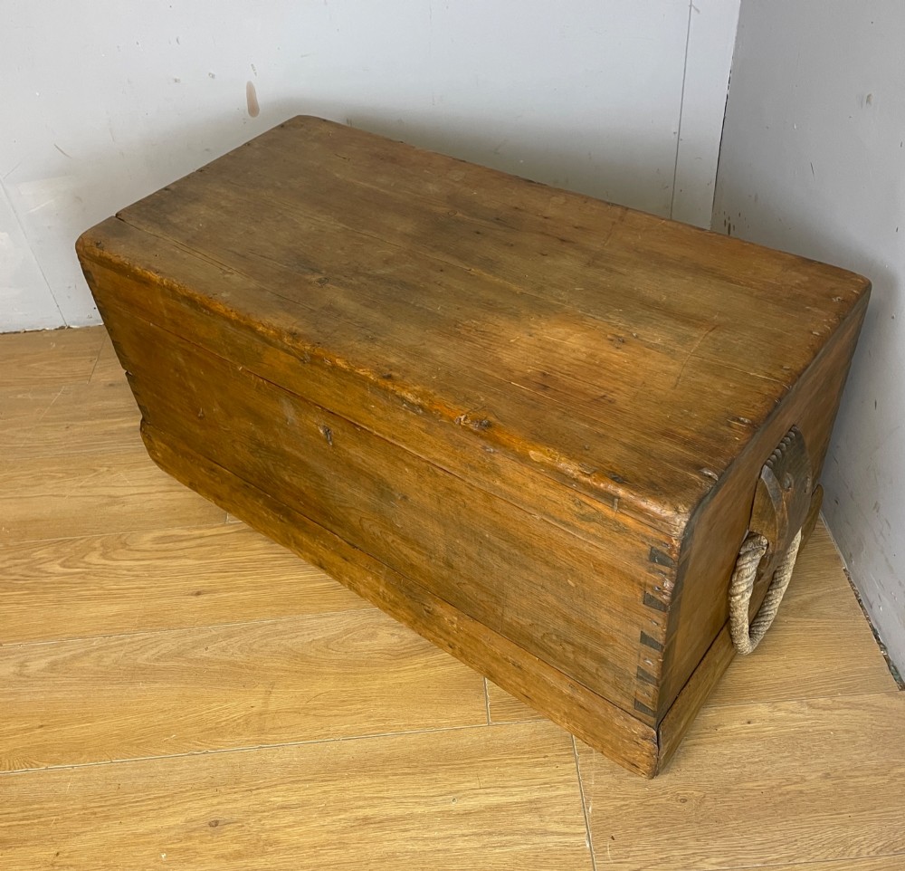 Victorian pine seafarers chest in original condition View III