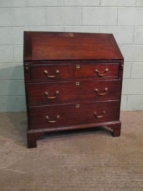fig 1. ANTIQUE SMALL GEORGIAN COUNTRY OAK BUREAU DESK C1780 W6262/14.2