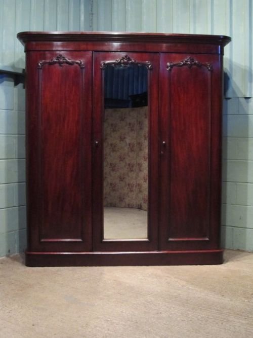 fig 1. ANTIQUE VICTORIAN MAHOGANY TRIPLE WARDROBE C1880 W6604/10.10