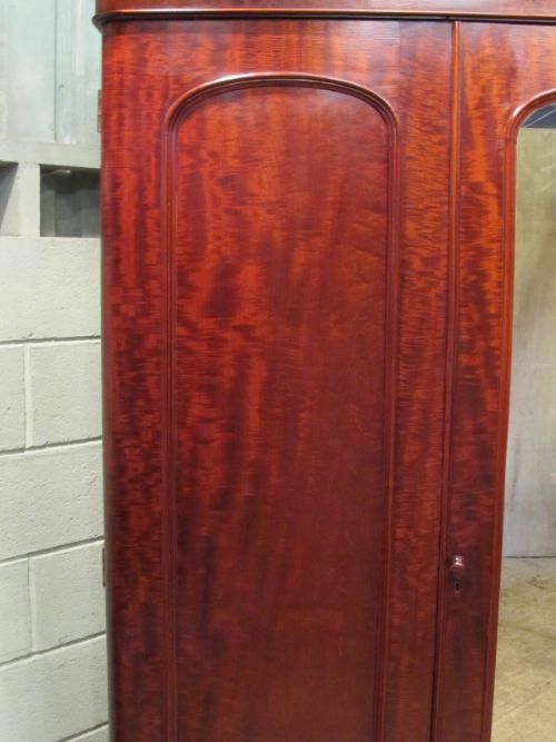 fig 2. Antique Victorian Fiddle Back Mahogany Triple Wardrobe Compactum c1880