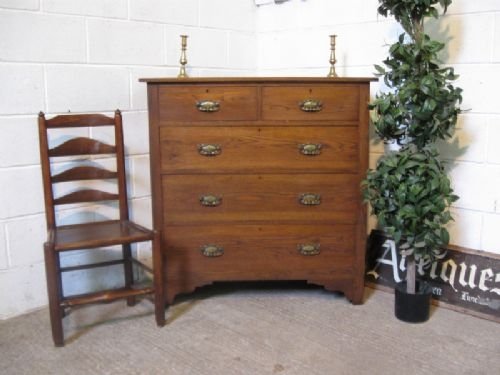 Arts & Crafts Solid Oak Chest of Drawers