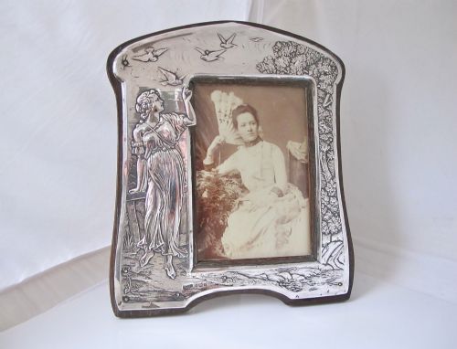 Art Nouveau silver photo frame with pastoral scene Saunders and Shepherd Birmingham 1904