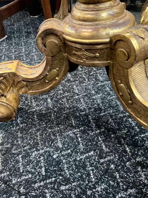 THIS EXQUISITE TALL TORCHAIRE WITH STUNNING GILT GESSO DECORATION - ADDITIONAL PHOTO 3