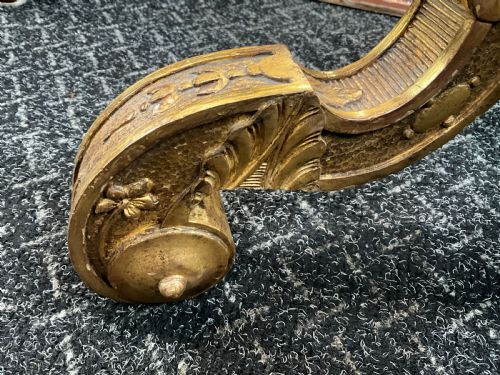 THIS EXQUISITE TALL TORCHAIRE WITH STUNNING GILT GESSO DECORATION - ADDITIONAL PHOTO 5