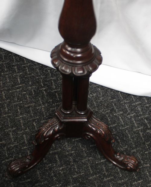 CHESS TABLE - ADDITIONAL PHOTO 3
