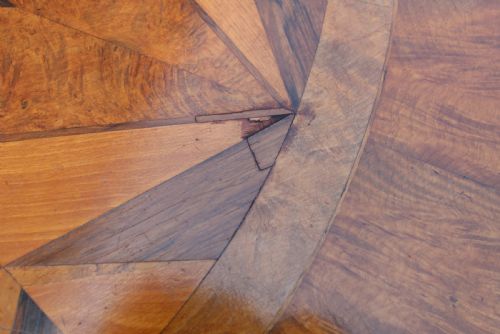 OCCASIONAL TABLE - ADDITIONAL PHOTO 5