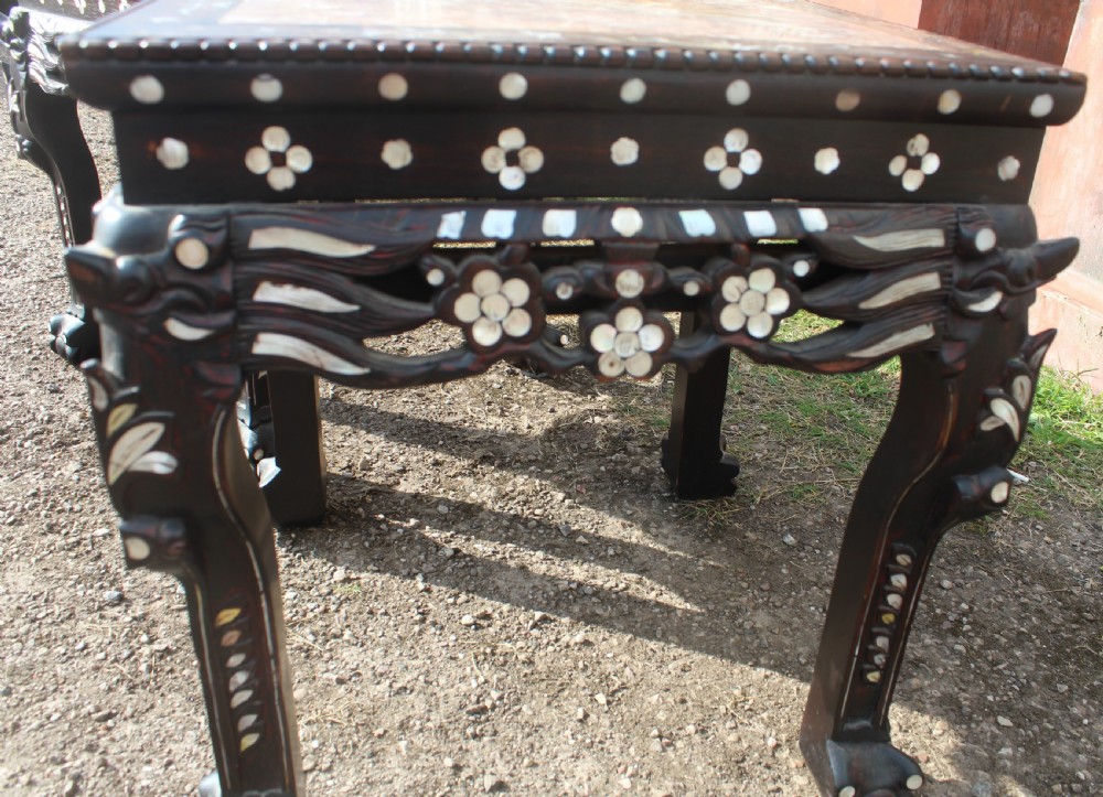 Pair of urn stands View III