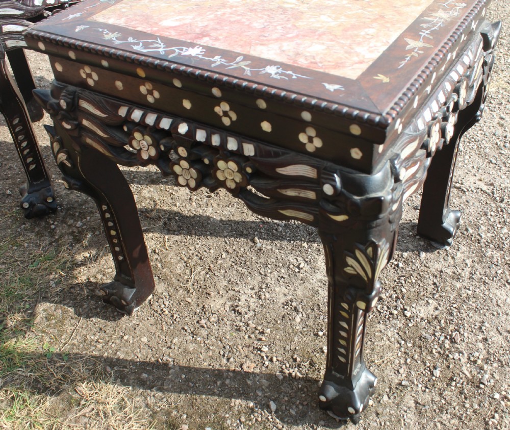 Pair of urn stands View IV