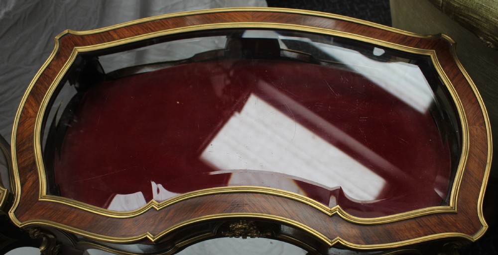 Two Bijouterie cabinets View VIII