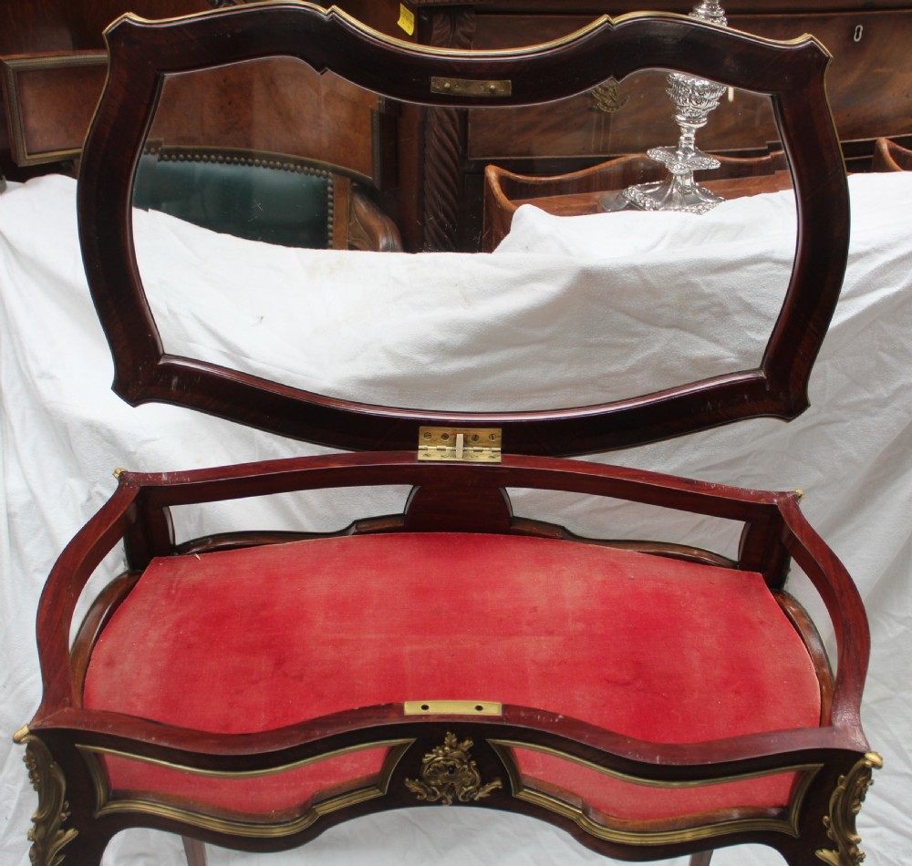 Two Bijouterie cabinets View IX