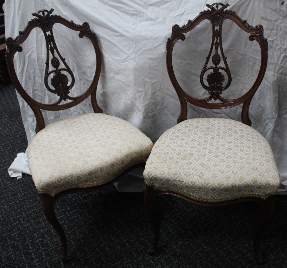 Pair bedroom chairs