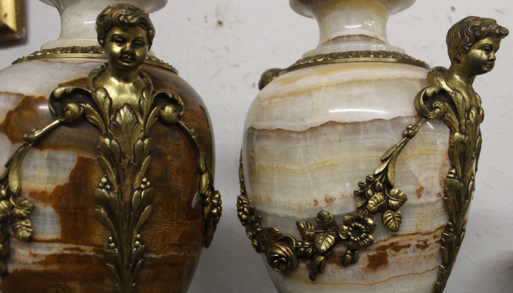 Pair of cassoletts View III