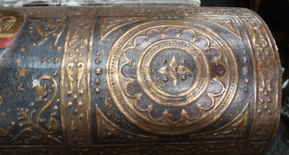 Large box on stand View XI
