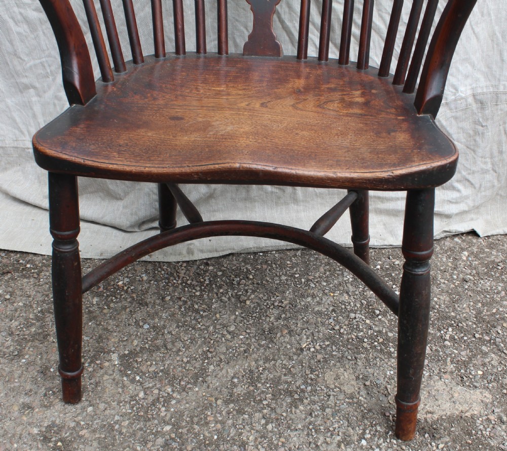 Pair country chairs View V