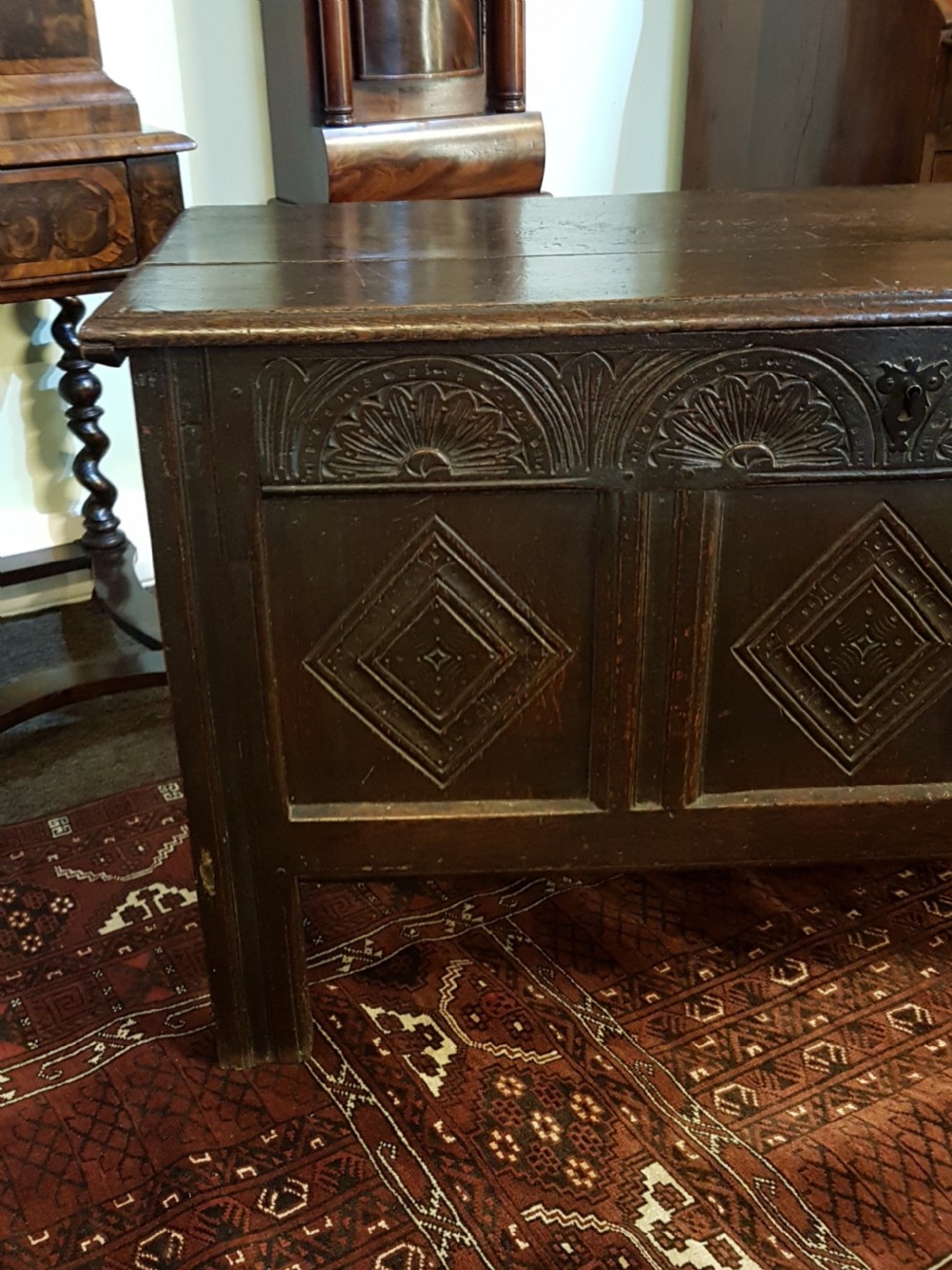 FINE EARLY 18th CENTURY CARVED OAK COFFER View III
