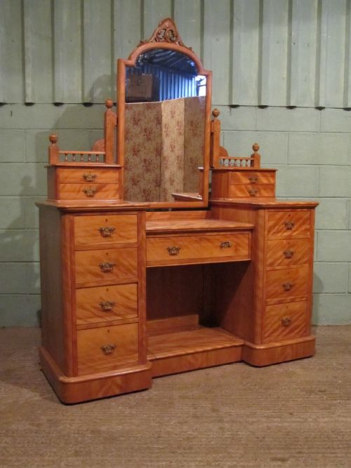 Antique Victorian Satin Birch Large Dressing Table C1880 W7126/15.10