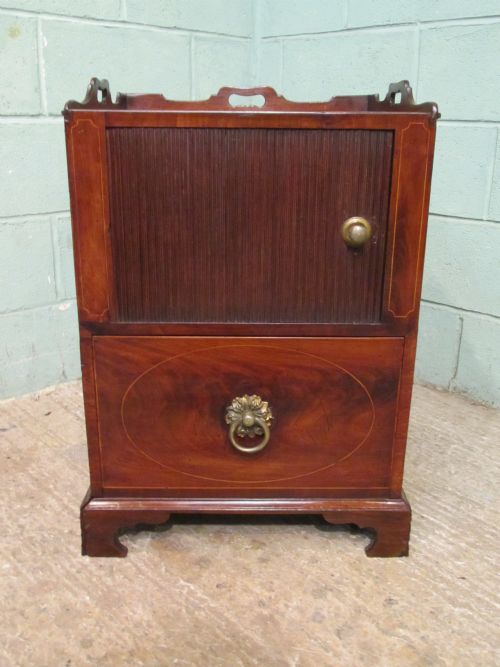 fig 1. Antique Regency Mahogany Bedside Cabinet c1820