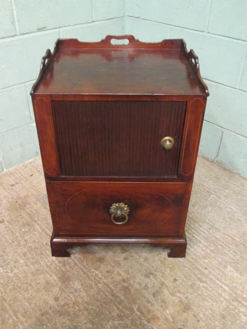 fig 2. Antique Regency Mahogany Bedside Cabinet c1820