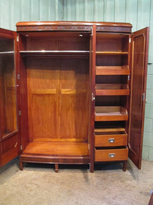 fig 2. Antique Edwardian Mahogany 3 Piece Bedroom Suite, Wardrobe,Dressing Table,Chest of Drawers c1900