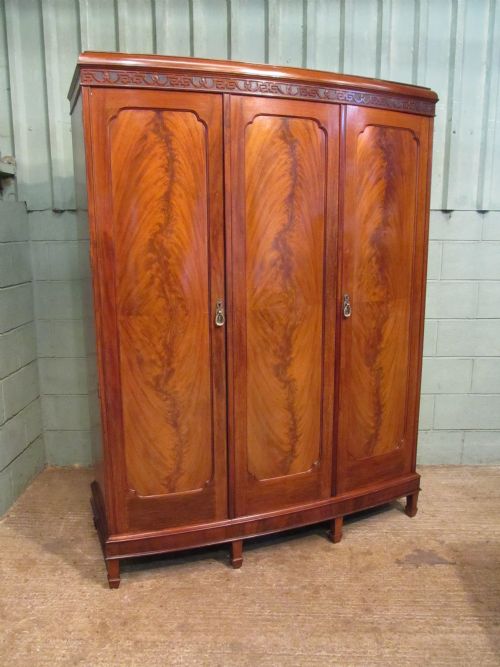 fig 5. Antique Edwardian Mahogany 3 Piece Bedroom Suite, Wardrobe,Dressing Table,Chest of Drawers c1900