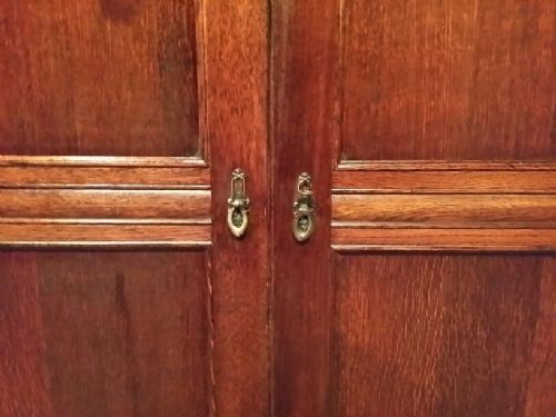 fig 2. ANTIQUE EDWARDIAN OAK GENTS WARDROBE COMPACTUM C1900