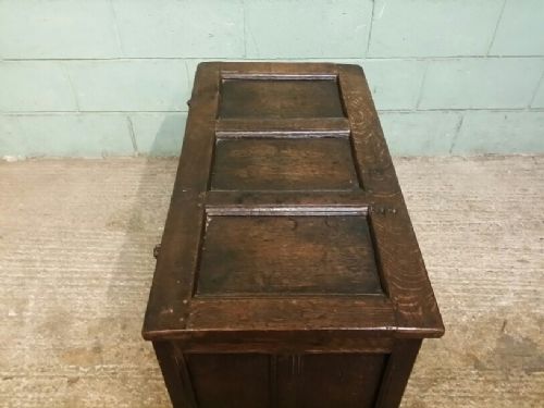 fig 1. ANTIQUE GEORGIAN PERIOD OAK COFFER C1720