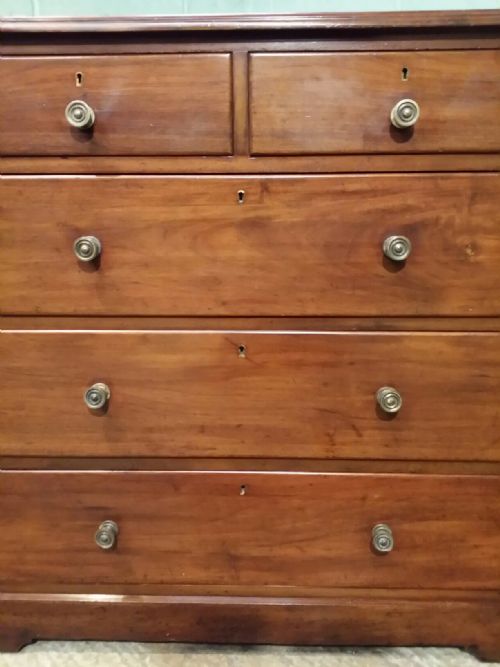 fig 2. ANTIQUE VICTORIAN MAHOGANY CHEST OF DRAWERS C1880