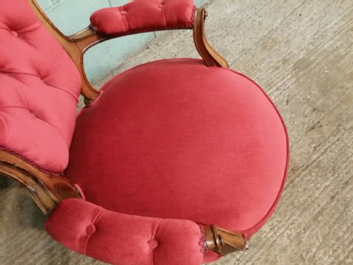 fig 2. ANTIQUE VICTORIAN WALNUT SALON ARMCHAIR C1880