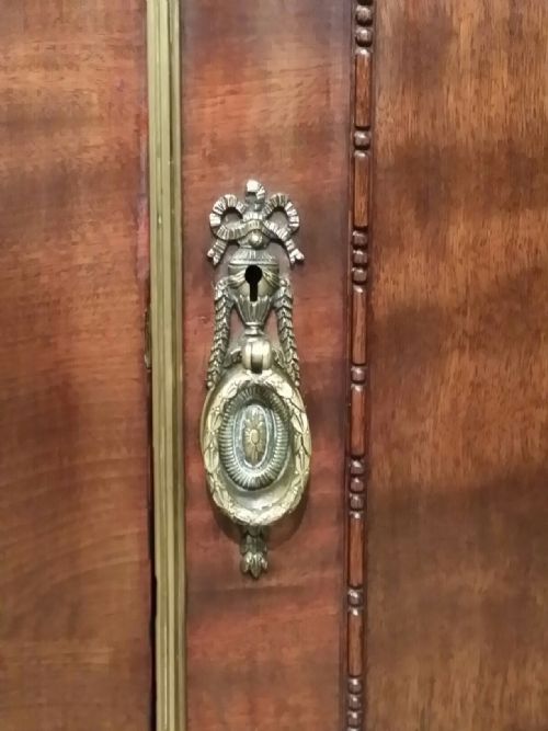 fig 2. ANTIQUE EDWARDIAN MAHOGANY CHIPPENDALE SERPENTINE DWARF TRIPLE WARDROBE C1900