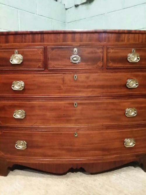 fig 2. ANTIQUE REGENCY MAHOGANY BOW FRONT CHEST OF DRAWERS C1820