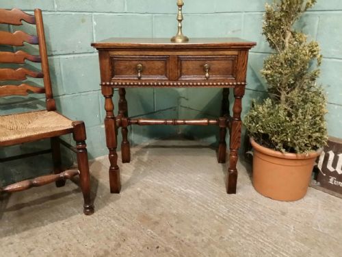 fig 1. ANTIQUE EDWARDIAN OAK SIDE TABLE LOWBOY C1900